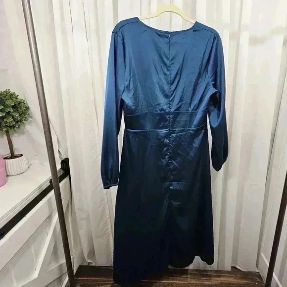 Misguided Women's Size 12 Teal Plunge Midi Dress NWT - Picture 6 of 12